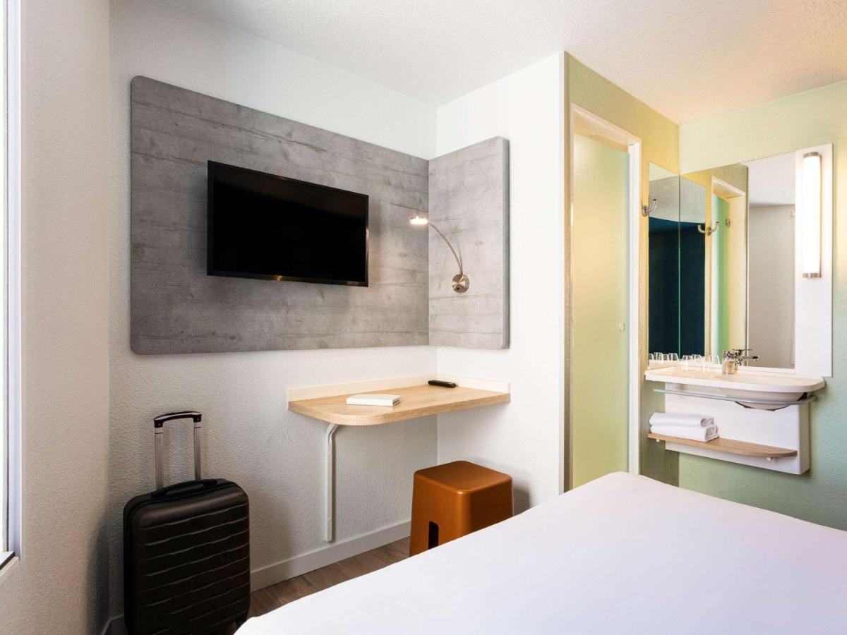 Ibis Budget Bordeaux Centre - Gare Saint Jean Exterior photo